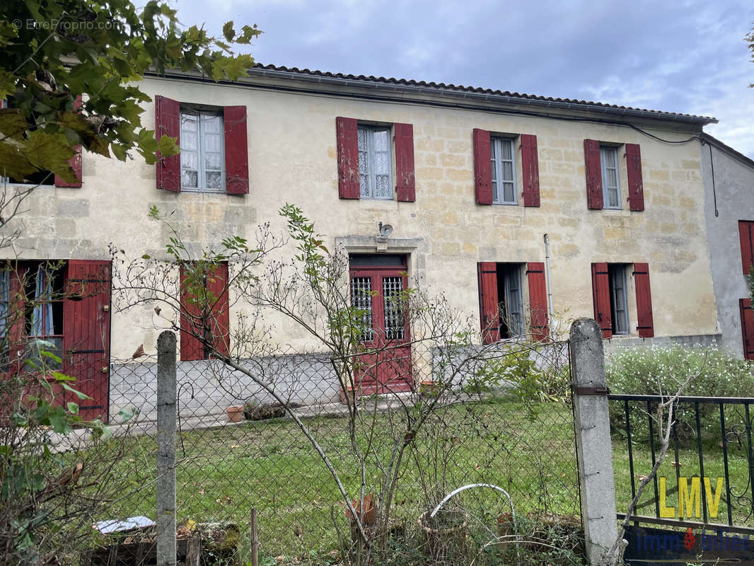 Maison à CASTILLON-LA-BATAILLE