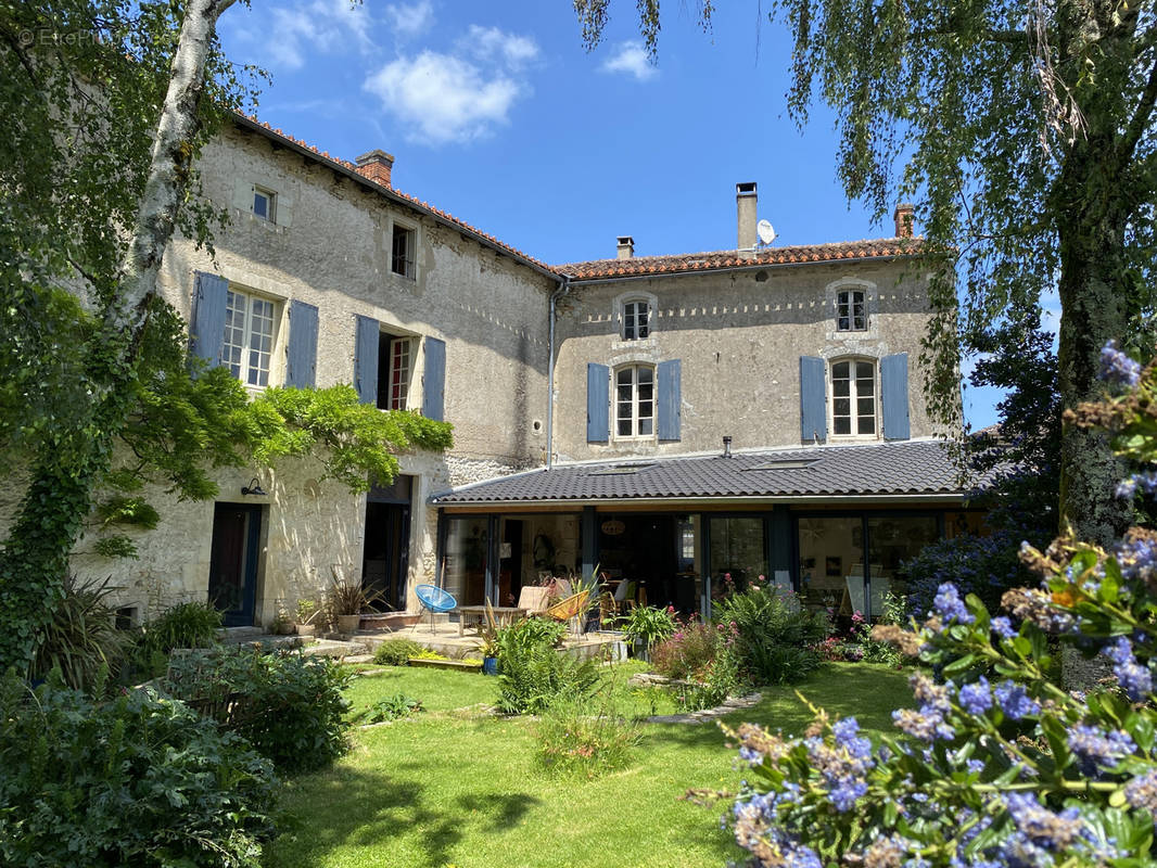 Maison à SAINT-CLAUD