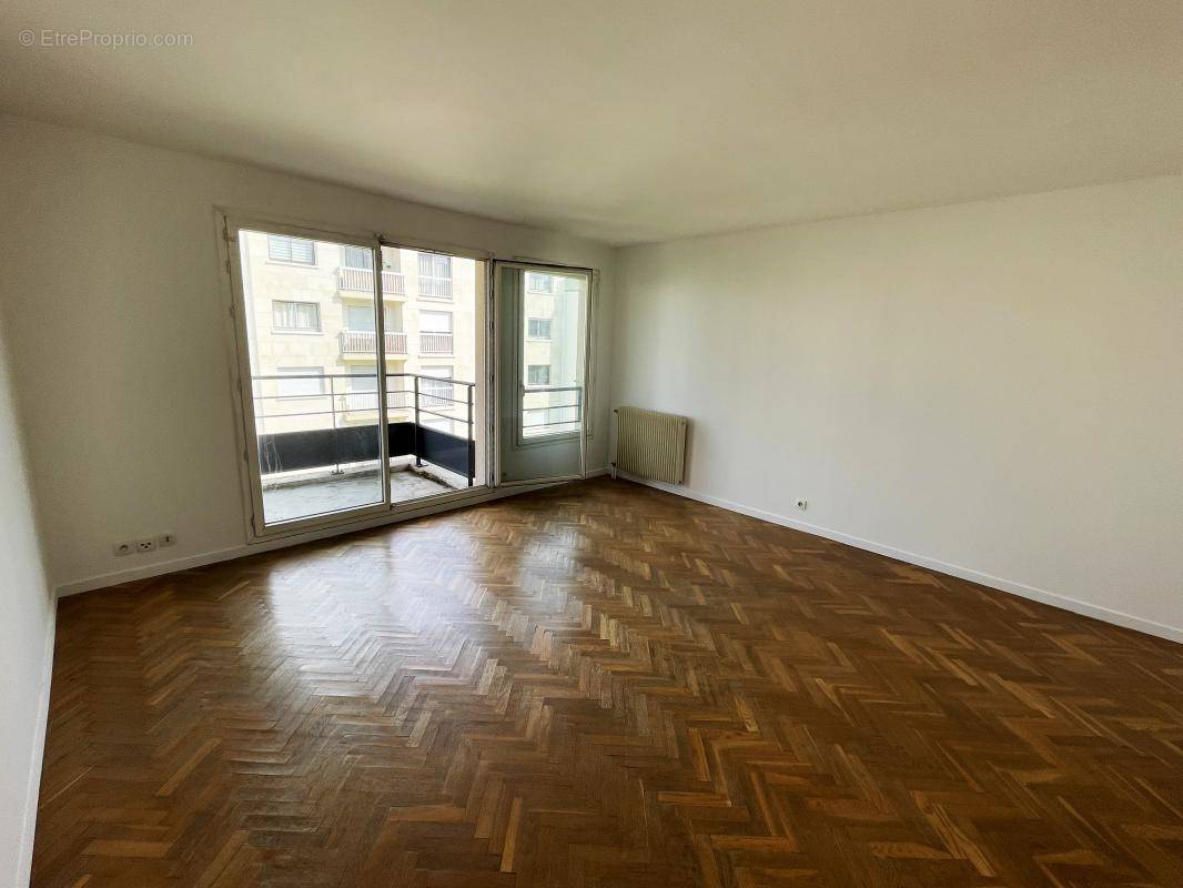 Appartement à SURESNES