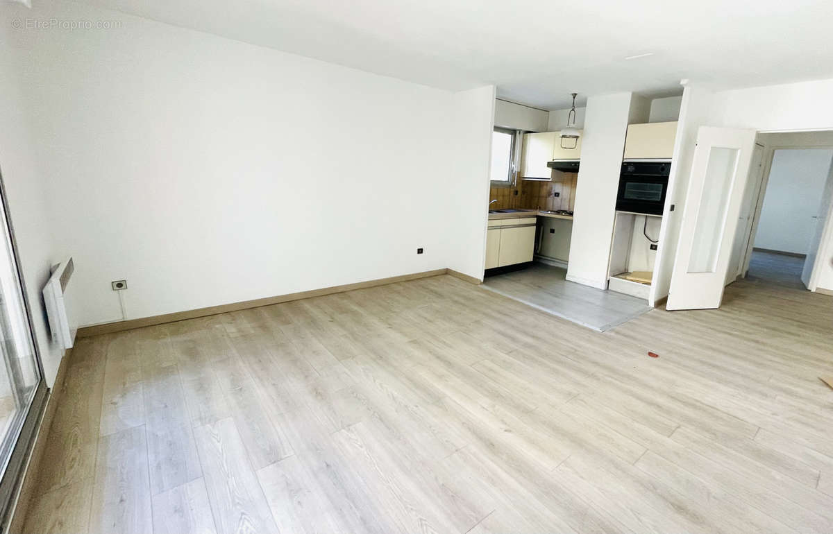 Appartement à MARSEILLE-8E