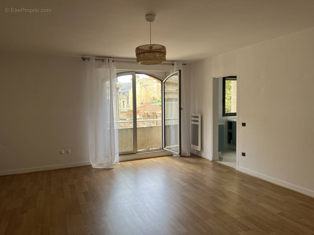 Appartement à BORDEAUX