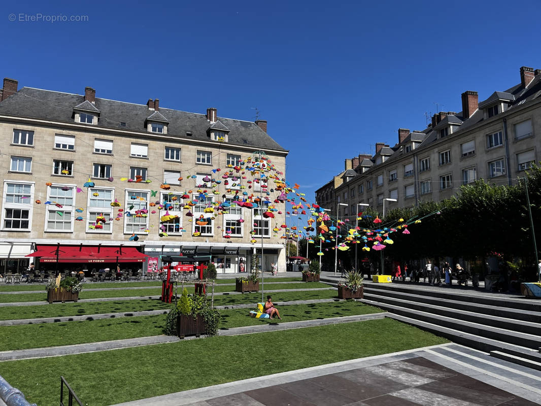 Commerce à AMIENS