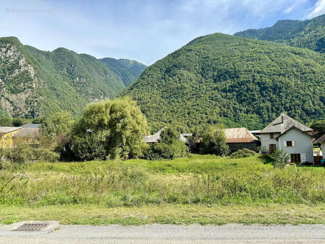 Terrain à EPIERRE