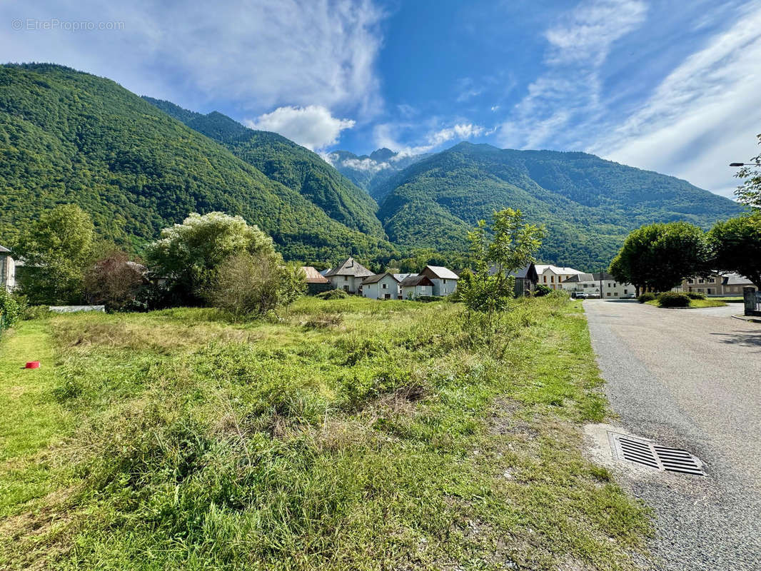 Terrain à EPIERRE