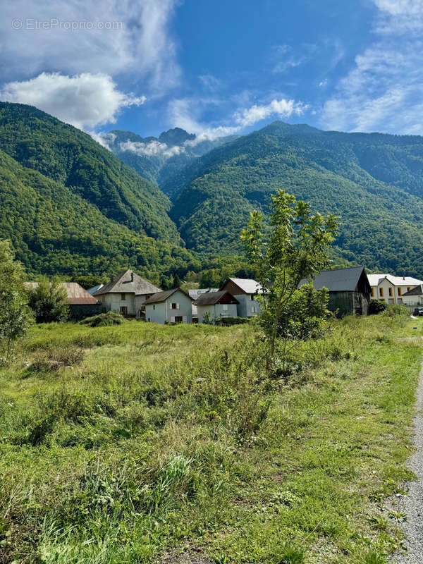 Terrain à EPIERRE