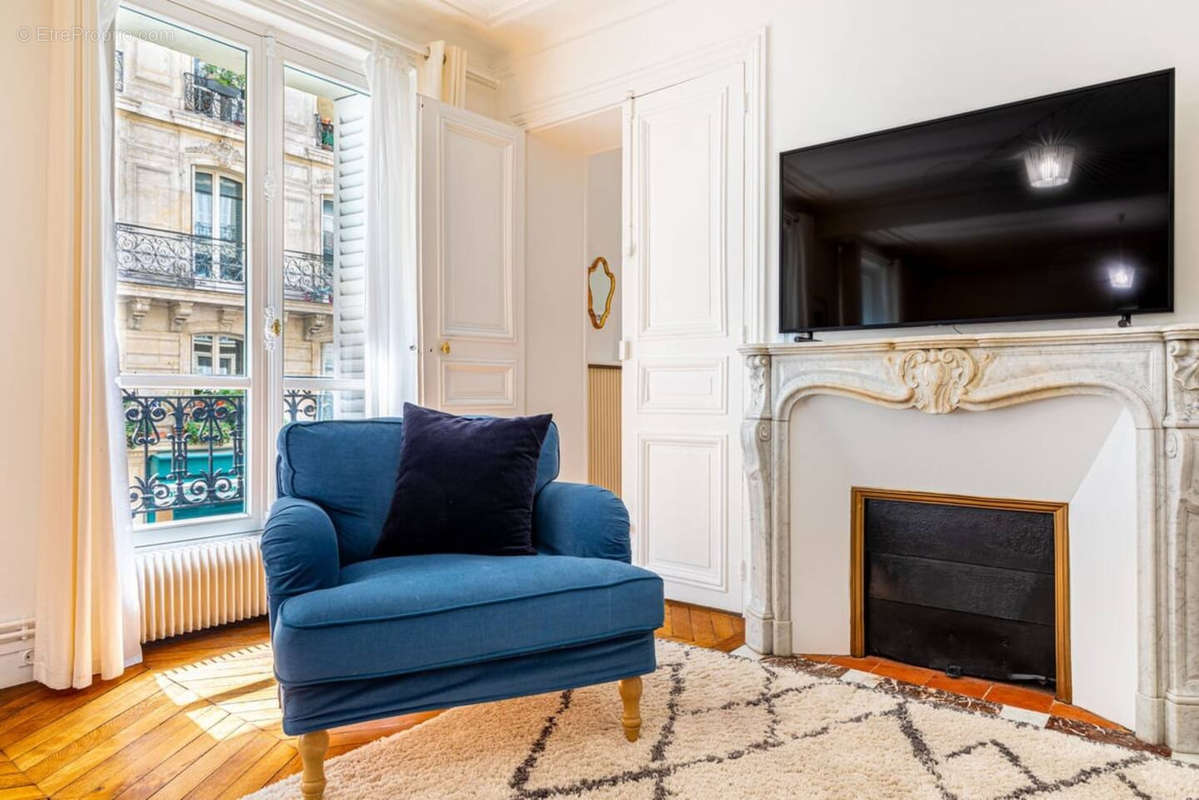 Appartement à PARIS-10E