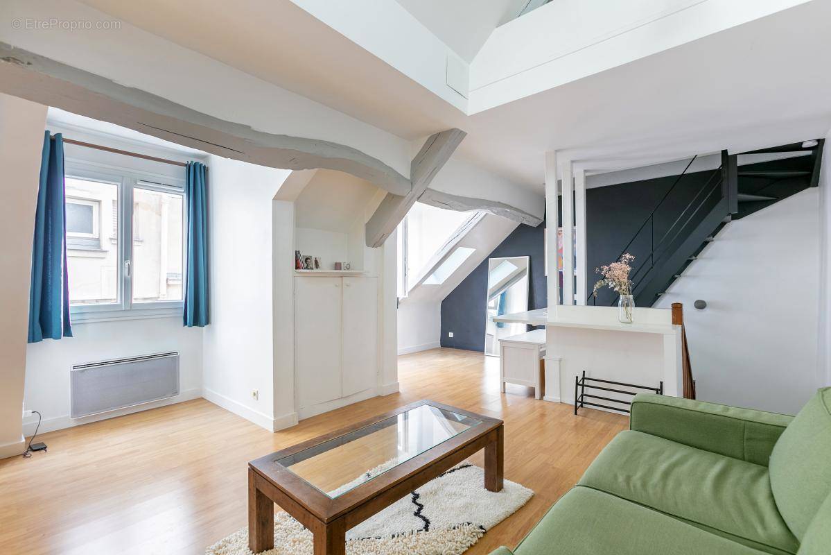 Appartement à PARIS-2E