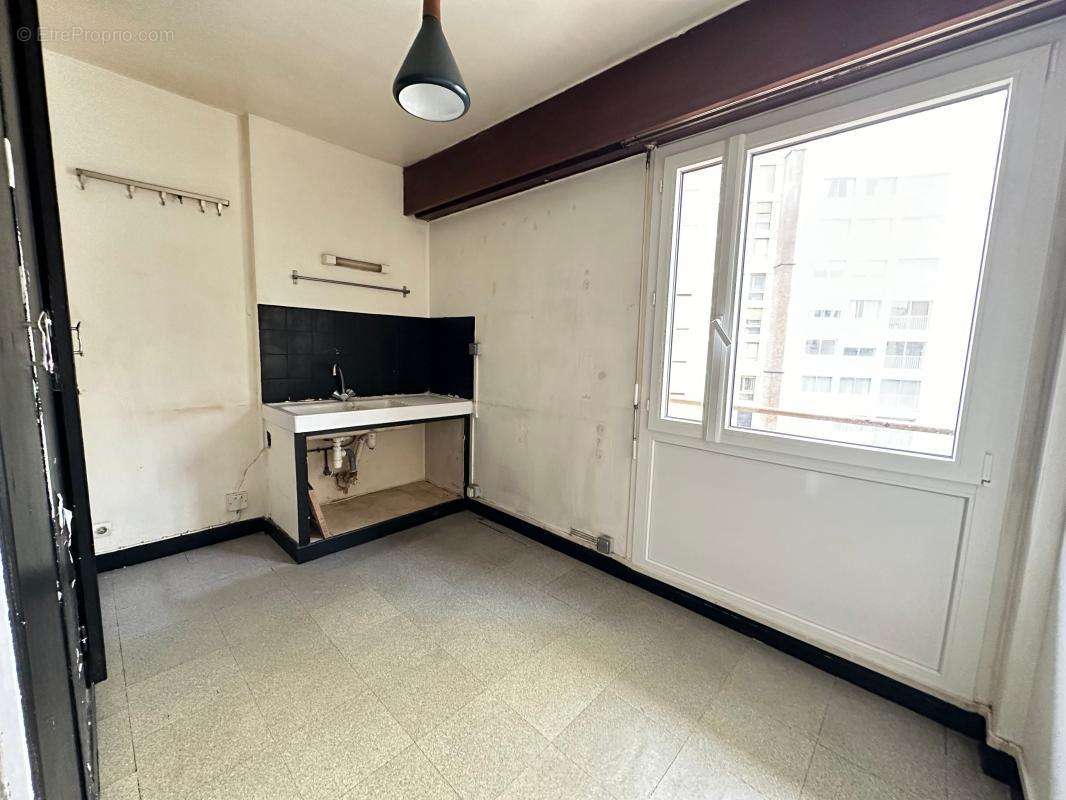 Appartement à PARIS-12E