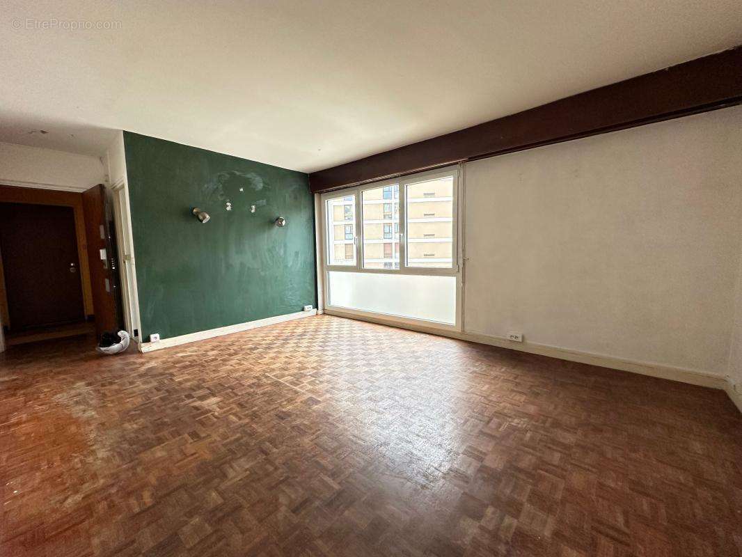 Appartement à PARIS-12E