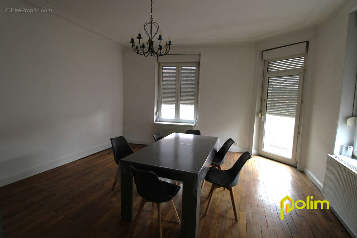 Appartement à THIAUCOURT-REGNIEVILLE