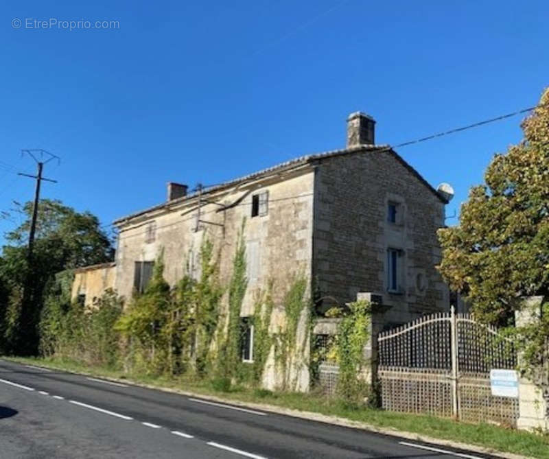 Maison à VINDELLE