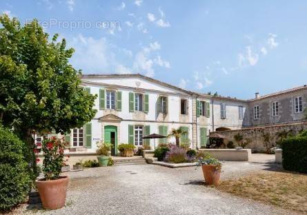 Appartement à SAINT-MARTIN-DE-RE