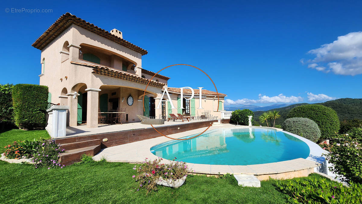 Maison à LES ADRETS-DE-L&#039;ESTEREL