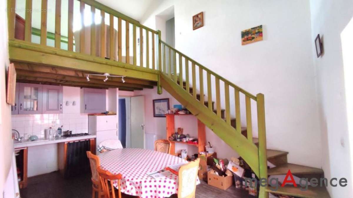 Appartement à CEILHES-ET-ROCOZELS