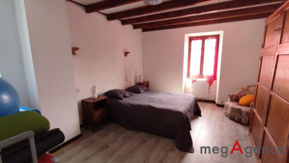 Appartement à CEILHES-ET-ROCOZELS