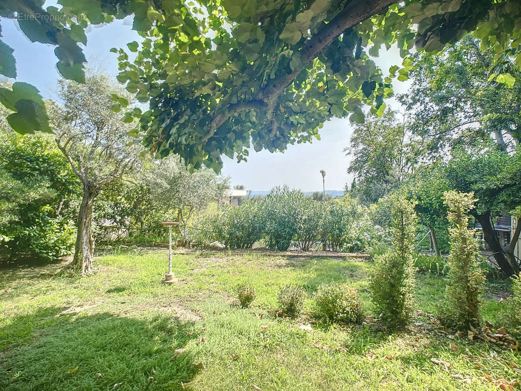 Maison à VILLENEUVE-LES-AVIGNON