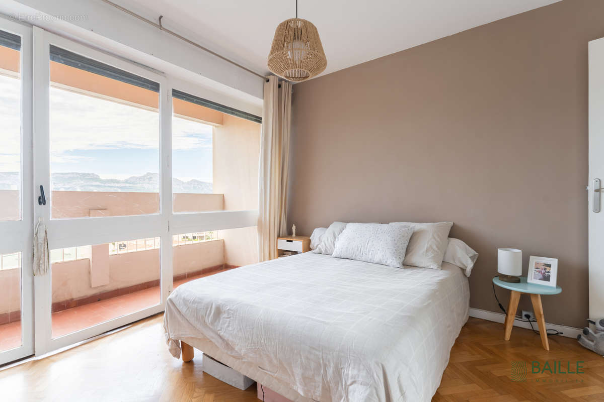 Appartement à MARSEILLE-8E