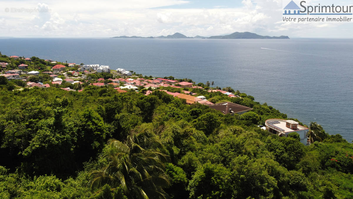 Terrain à VIEUX-FORT