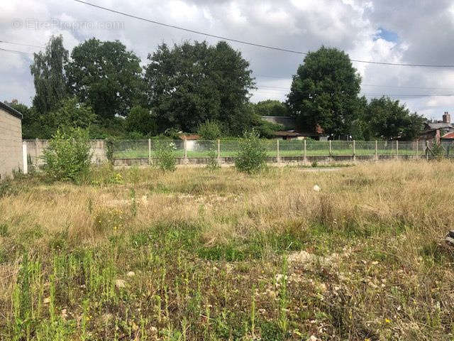 Terrain à BEAUCAMPS-LE-VIEUX