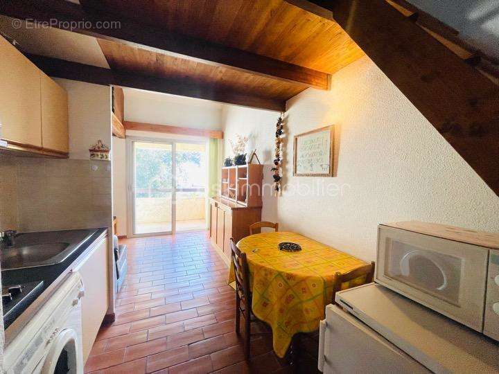 Appartement à VILLENEUVE-LOUBET