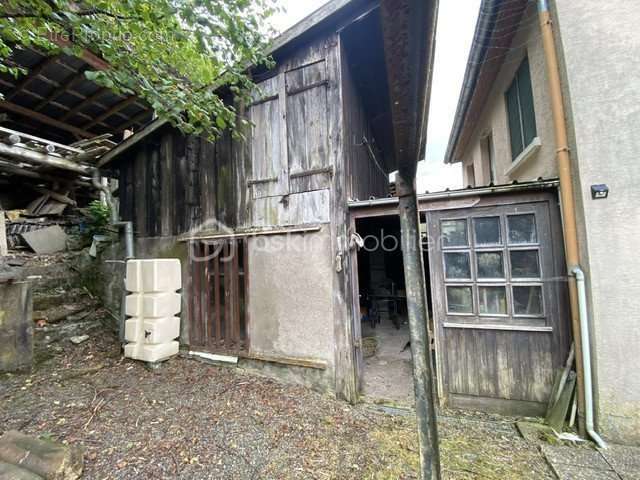 Maison à URBES