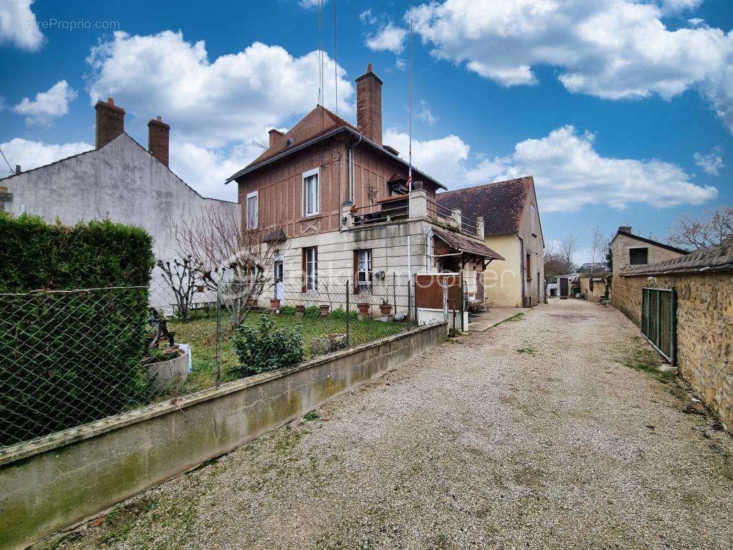 Appartement à FAY-AUX-LOGES