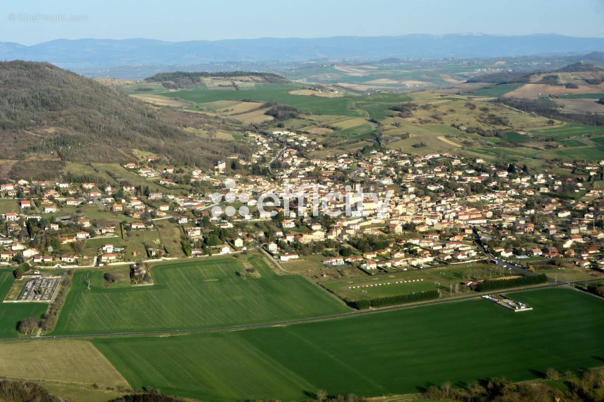 Terrain à MEZEL