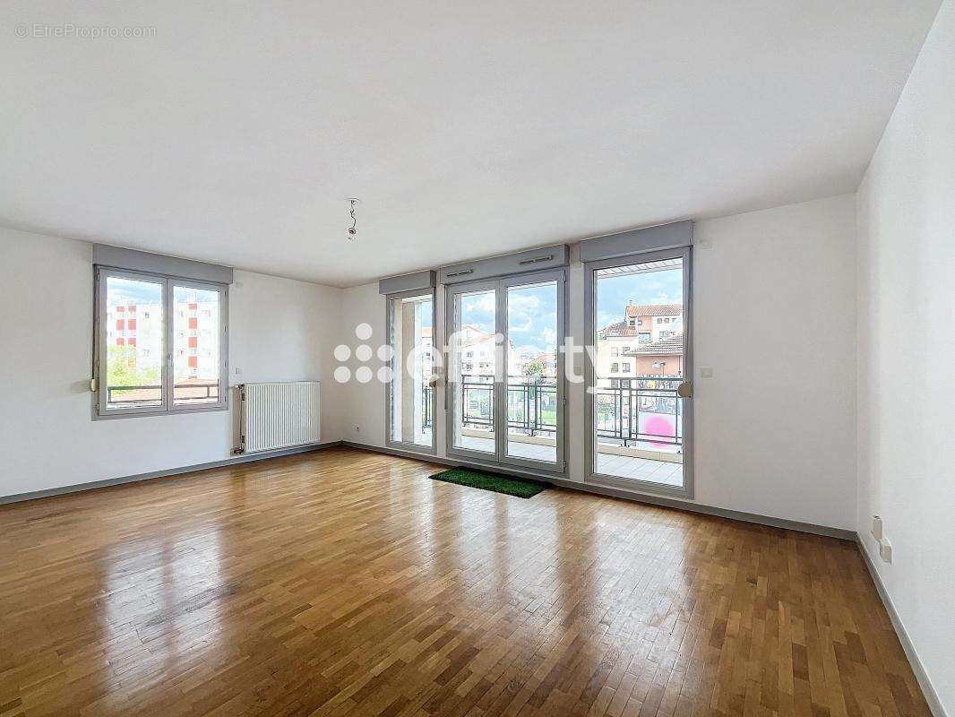 Appartement à LYON-5E