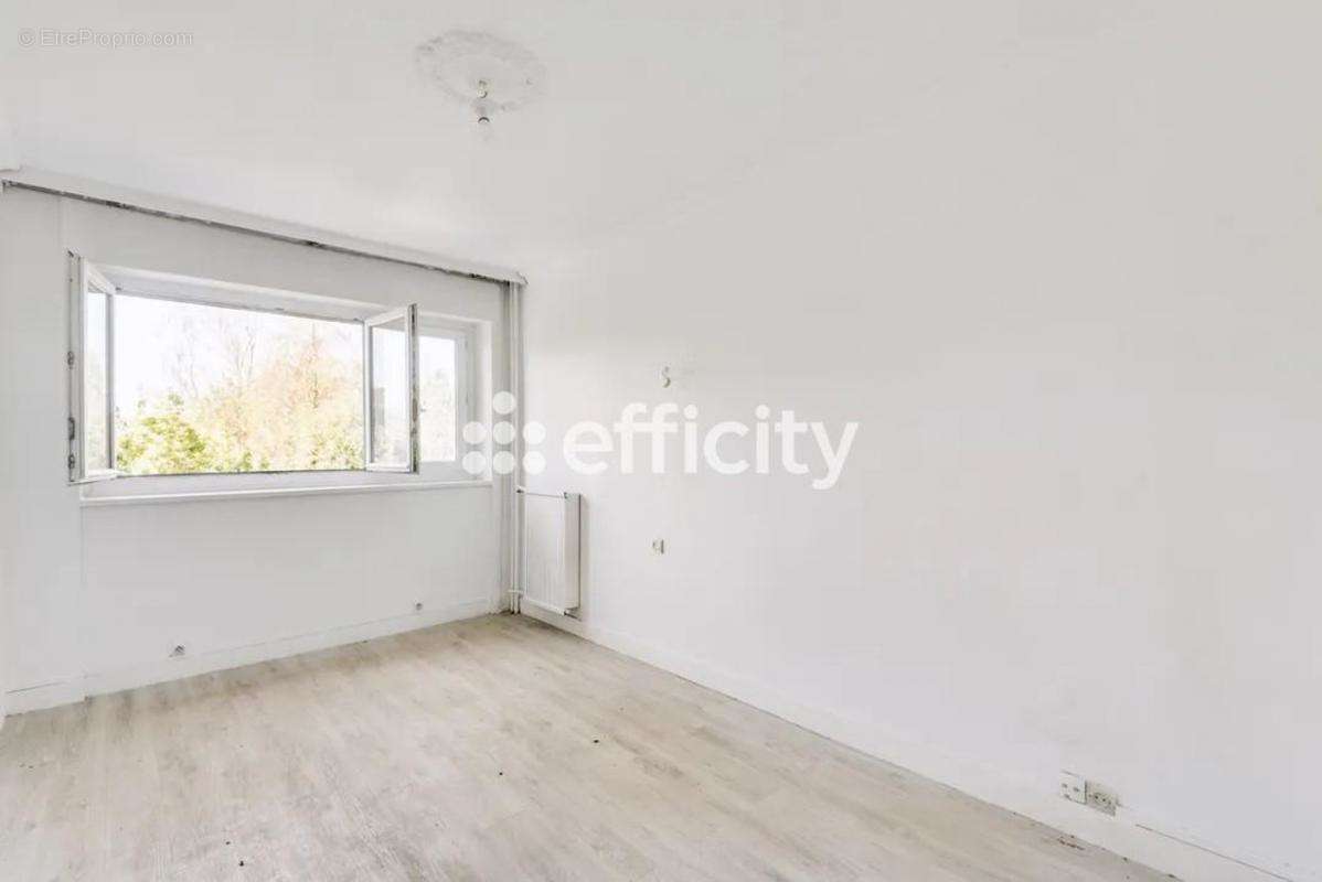 Appartement à IVRY-SUR-SEINE