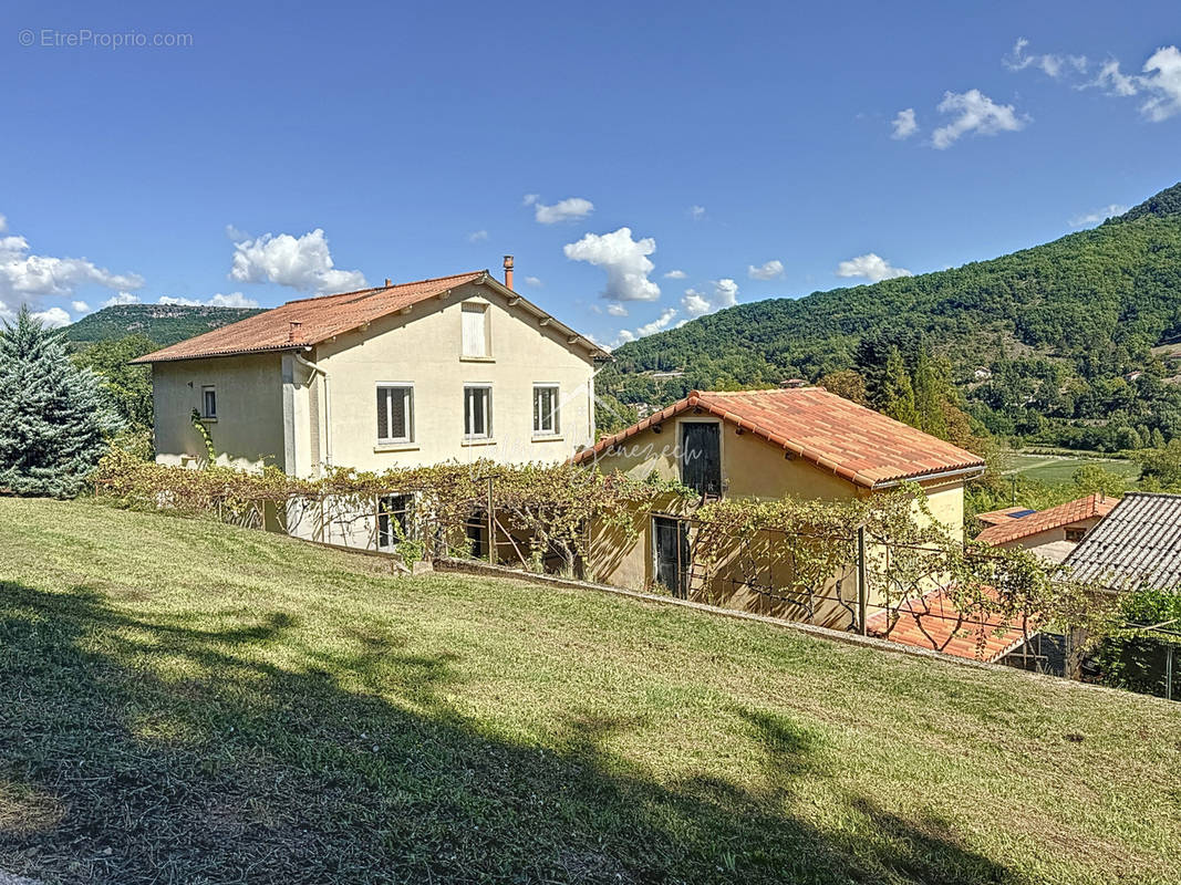 Maison à SAINT-AFFRIQUE