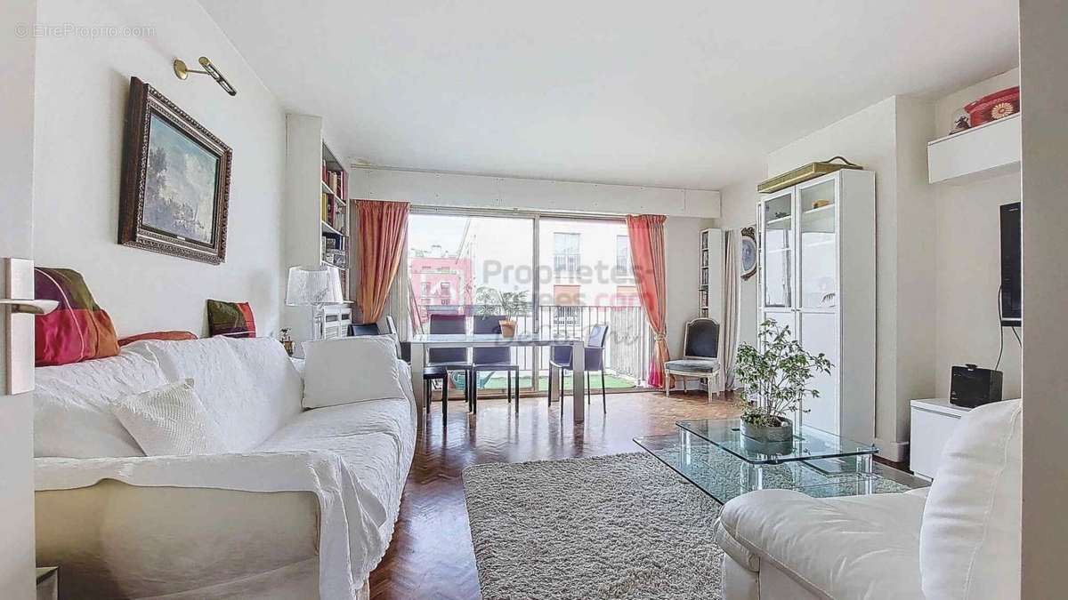 Appartement à VERSAILLES