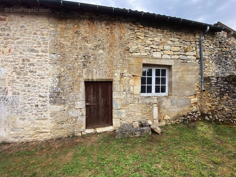 Maison à CORGNAC-SUR-L&#039;ISLE