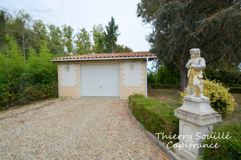 Maison à GOURS