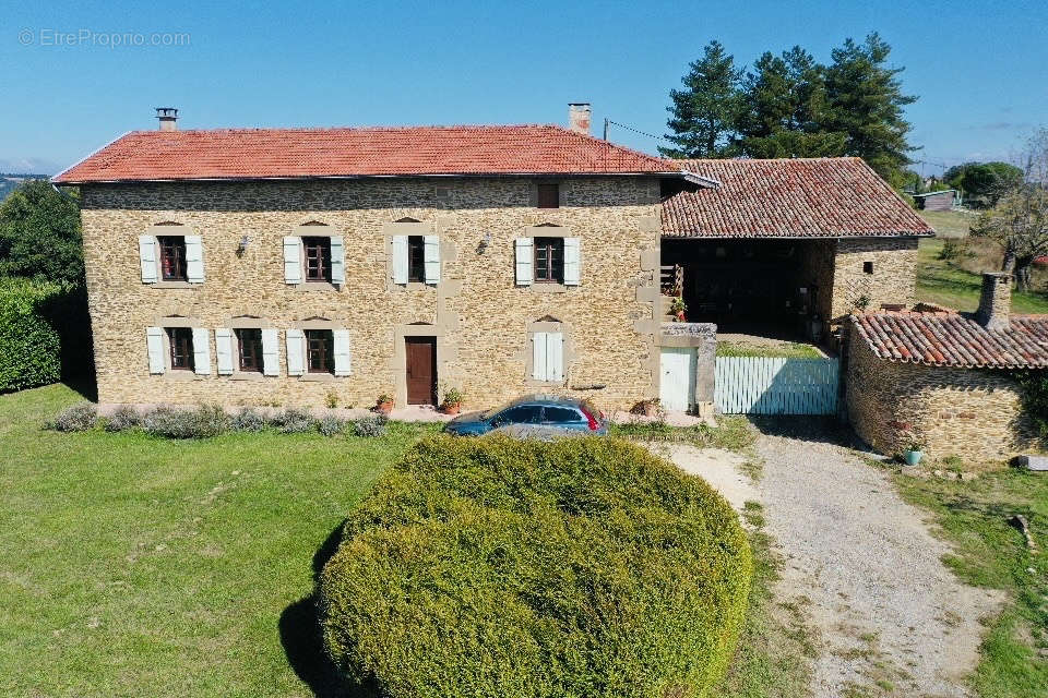 Maison à CHARMES-SUR-L&#039;HERBASSE