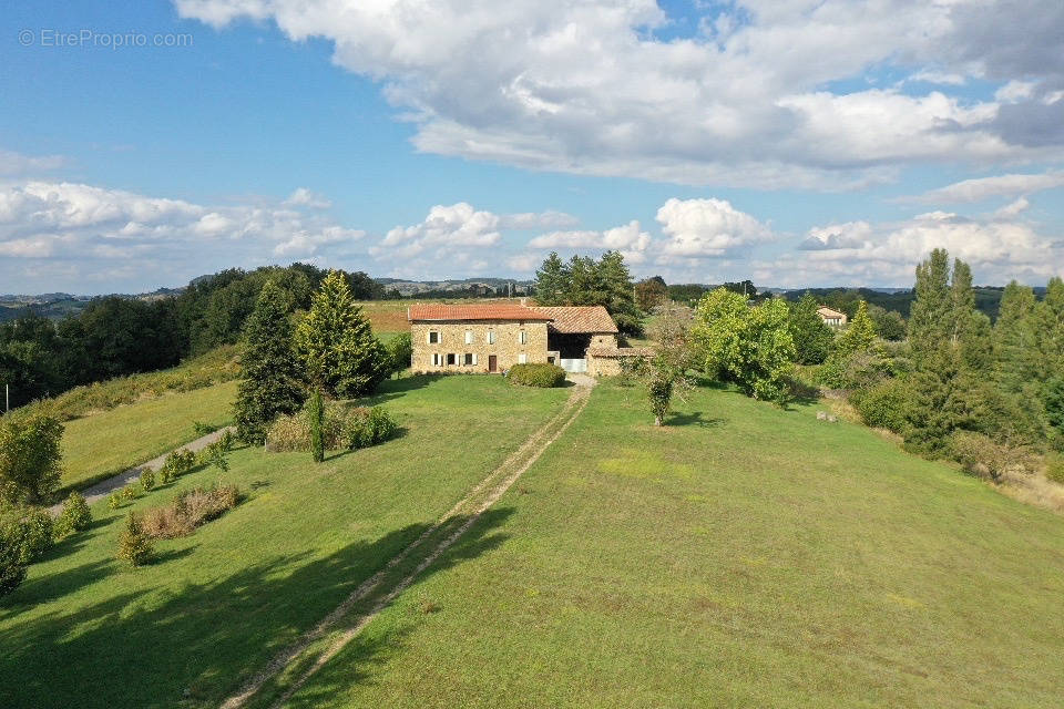 Maison à CHARMES-SUR-L&#039;HERBASSE