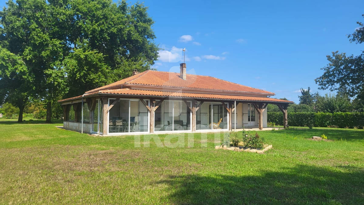 Maison à SAINT-LAURENT-DES-VIGNES