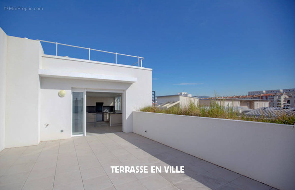 Appartement à MARSEILLE-2E