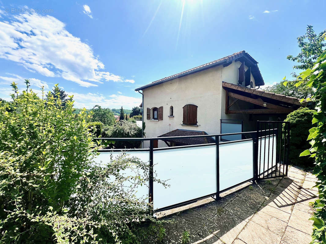 Maison à BOURGOIN-JALLIEU