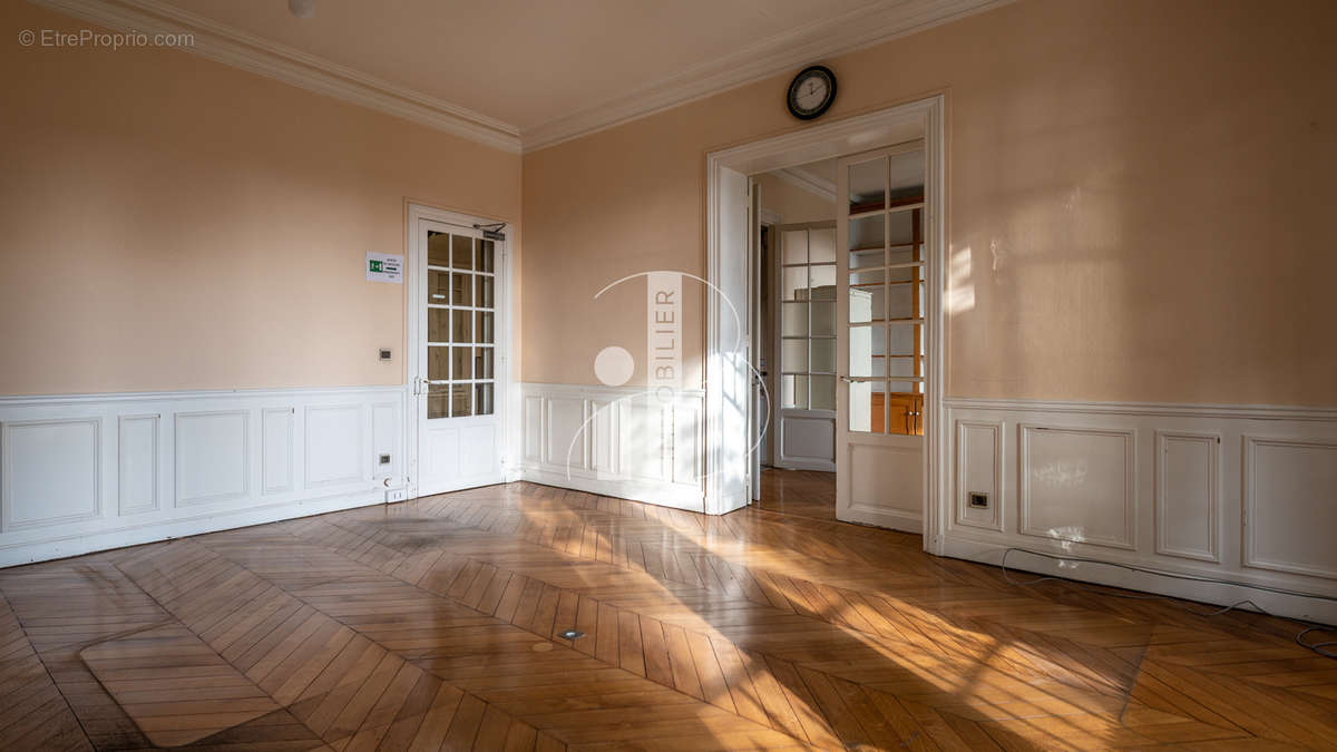 Maison à FONTAINEBLEAU