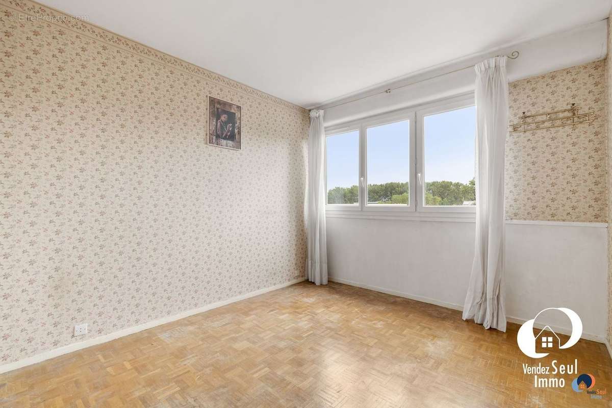 Appartement à VERNEUIL-SUR-SEINE