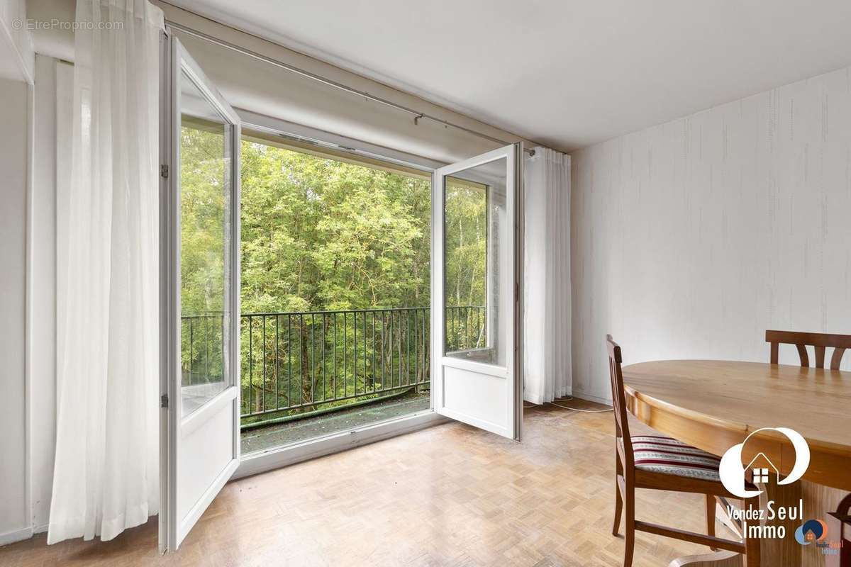 Appartement à VERNEUIL-SUR-SEINE