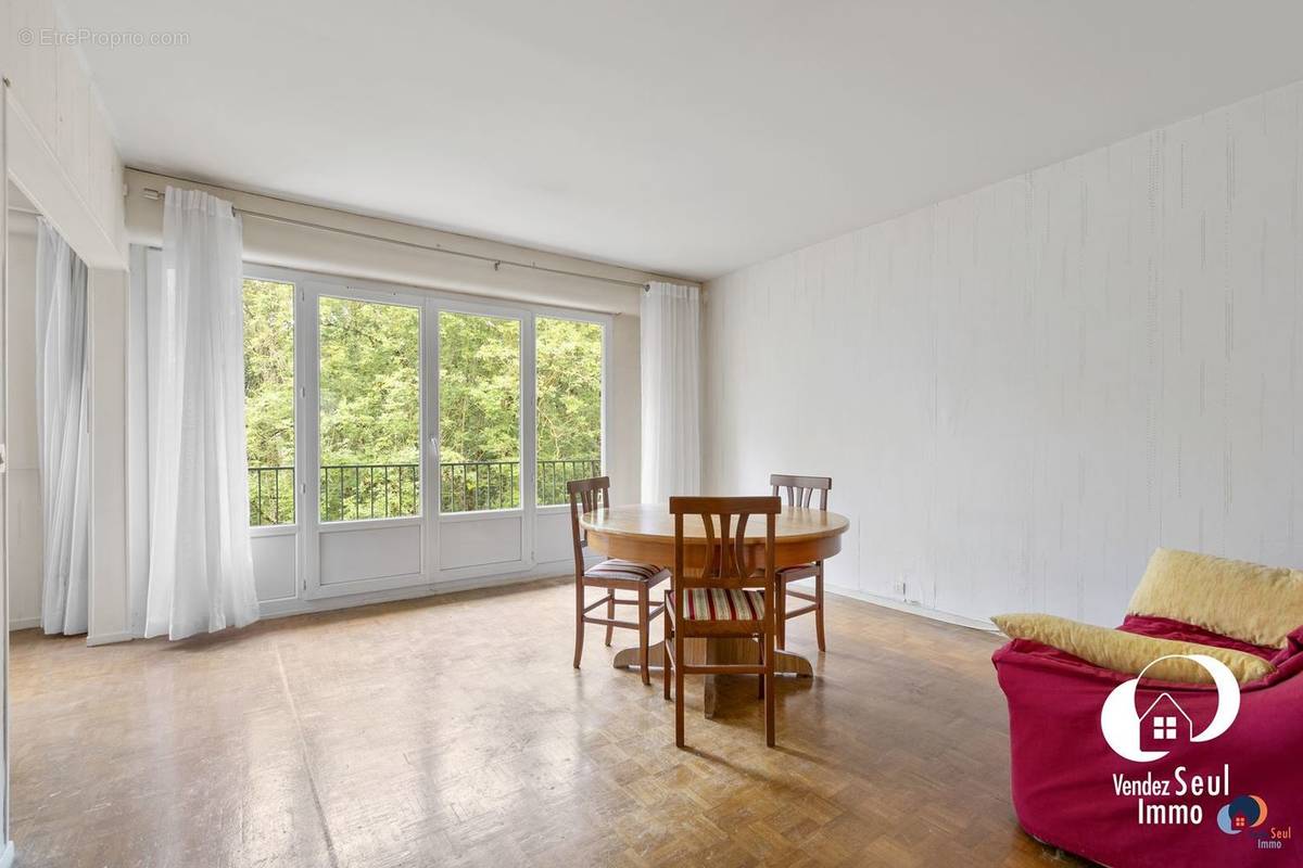 Appartement à VERNEUIL-SUR-SEINE