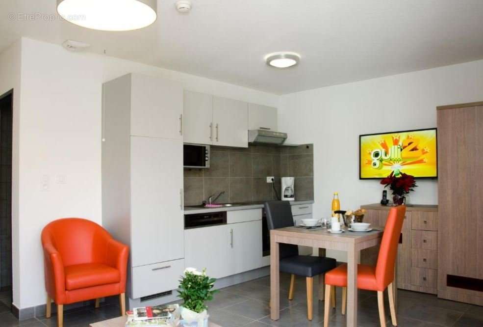 Appartement à LAMALOU-LES-BAINS