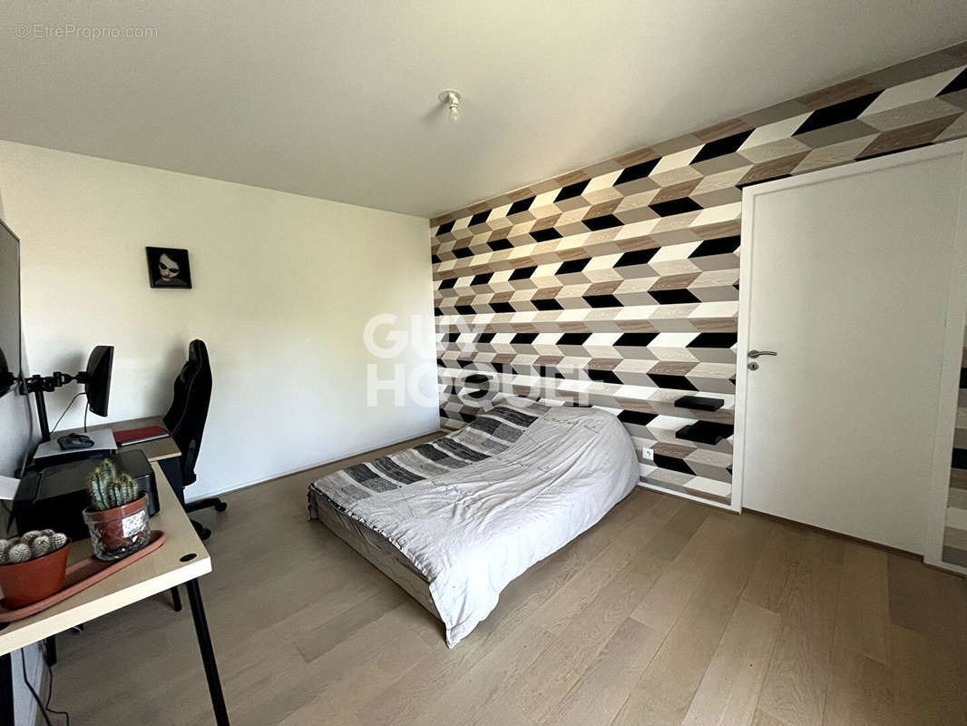 Appartement à TINQUEUX