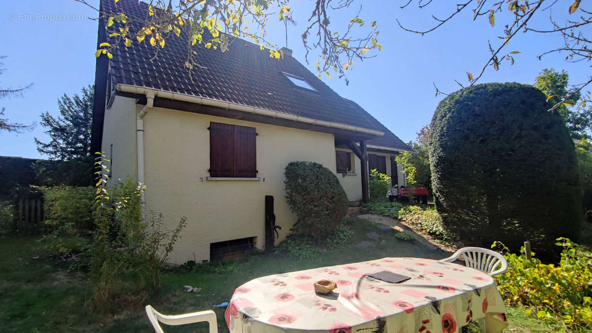 Maison à ASNIERES-LES-DIJON