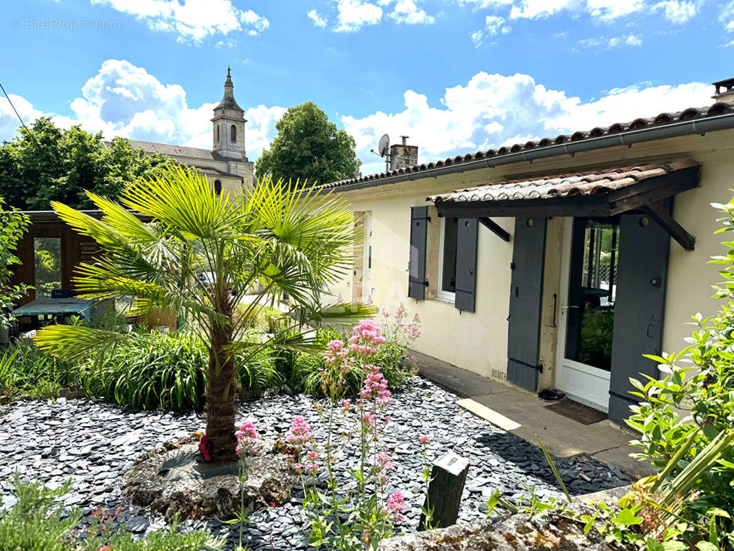 Maison à BOURG