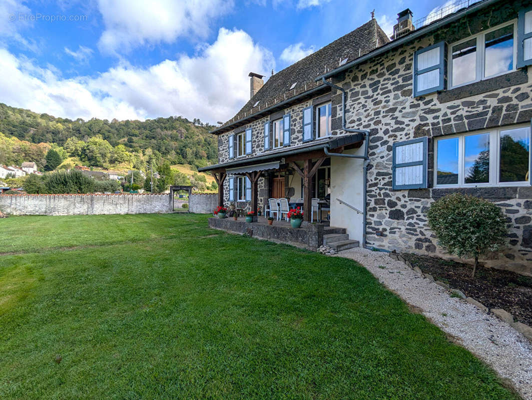 Maison à AURILLAC