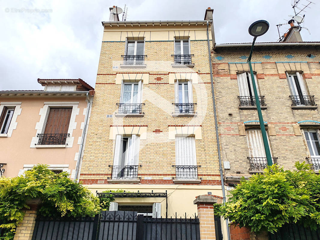 Appartement à COLOMBES