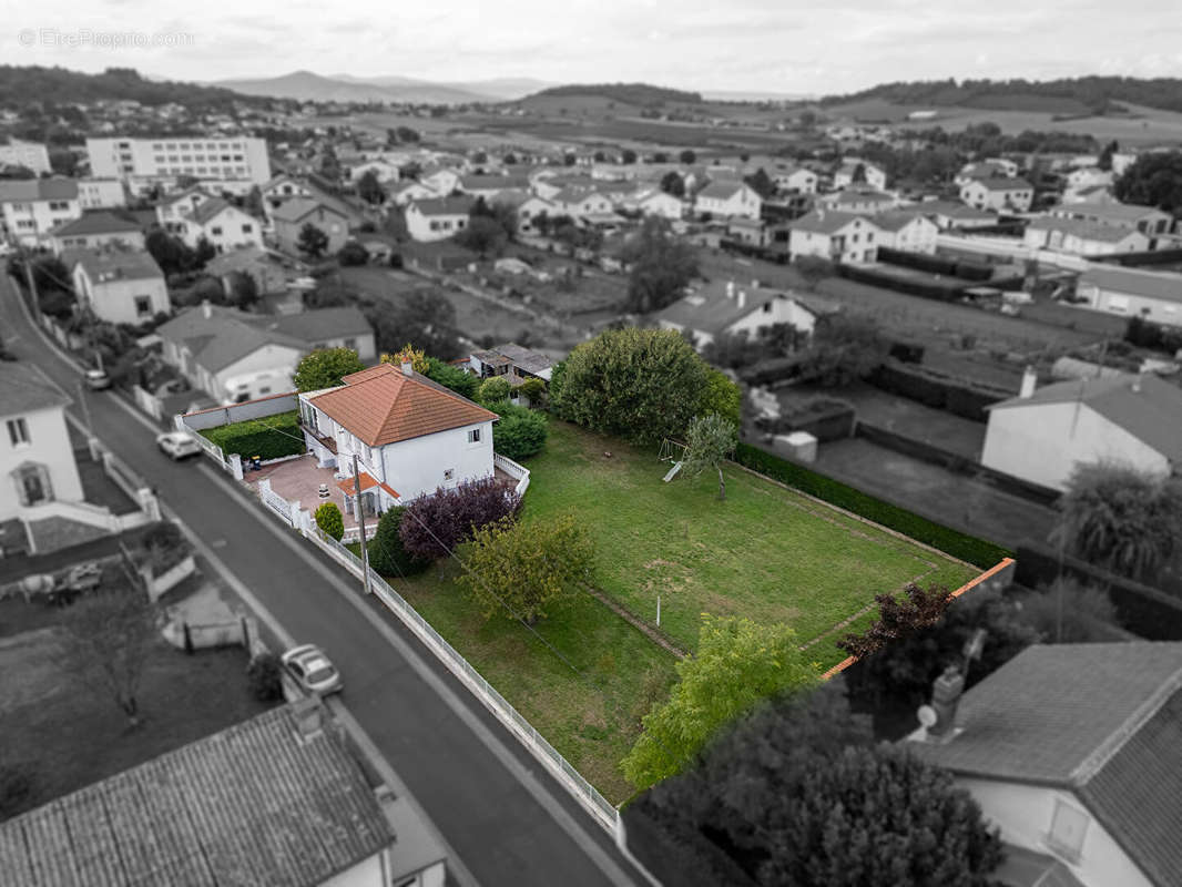 Maison à BRASSAC-LES-MINES