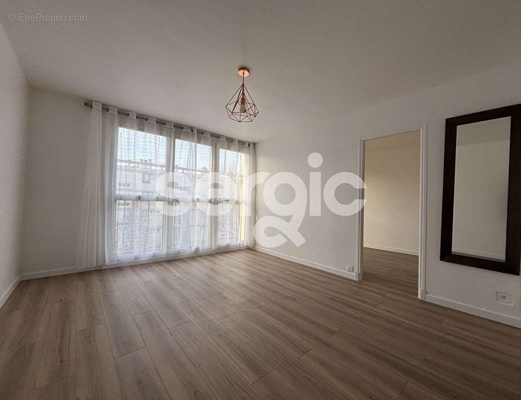 Appartement à VITRY-SUR-SEINE